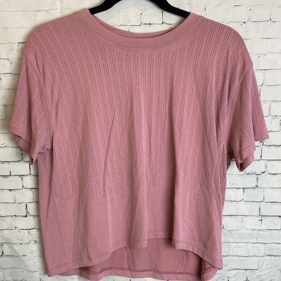 Lululemon Train to Be T-Shirt Pink 10 Crop CrossFit Gym Workout Fall Athleisure - Picture 6 of 16